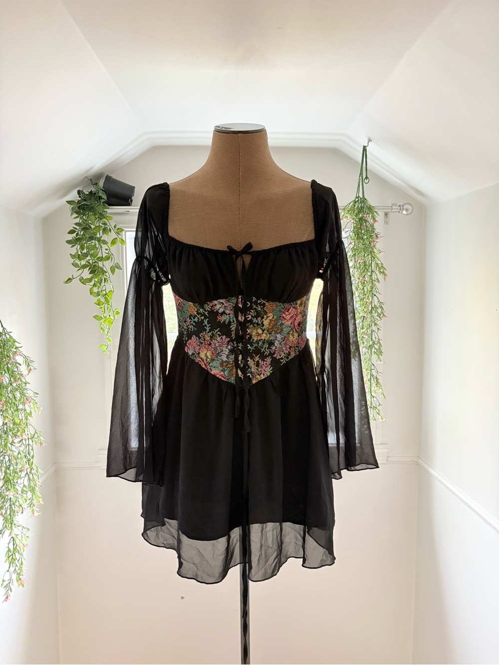 Black Floral Corset-Detail Peasant Dress